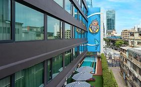 Vic 3 Bangkok Hotel