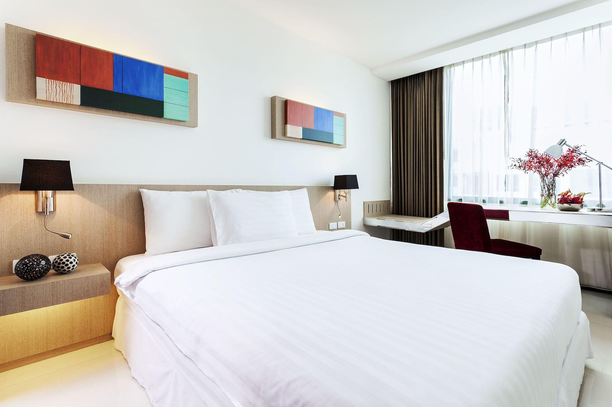 Vic 3 Bangkok Hotel Экстерьер фото