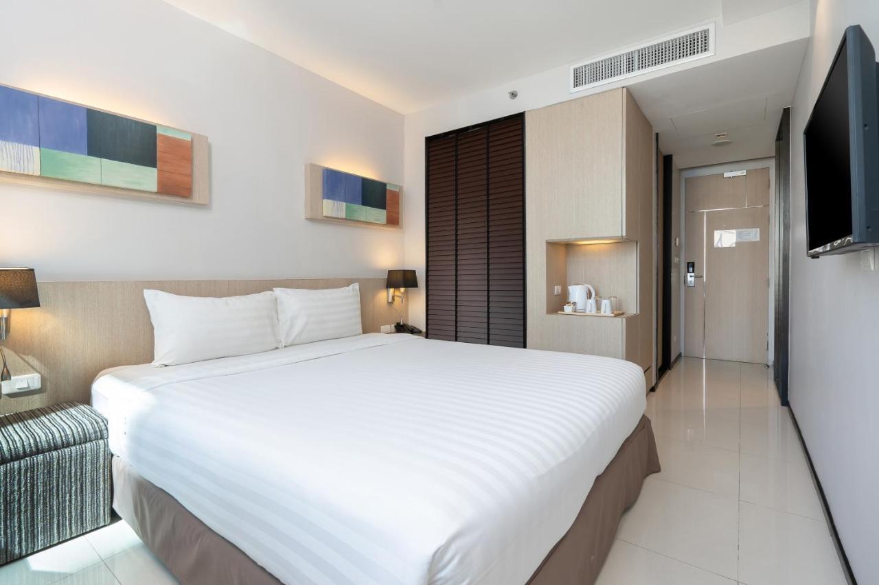 Vic 3 Bangkok Hotel Экстерьер фото